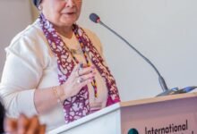 نائب وزير الصحة تبحث تعزيز التعاون الدولي وتطوير خدمات القبالة في المؤتمر الدولي بنيروبي 19