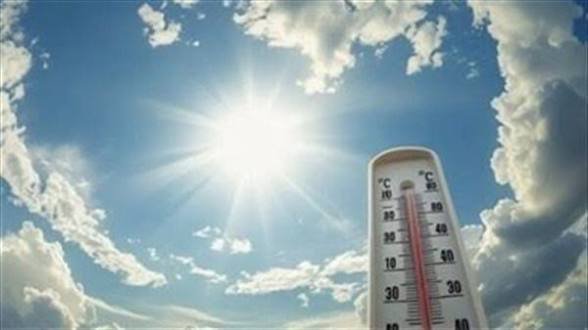 الطقس يتقلب في مصر.. برودة ليلاً ودفء نهارًا وفرص رذاذ أمطار 1