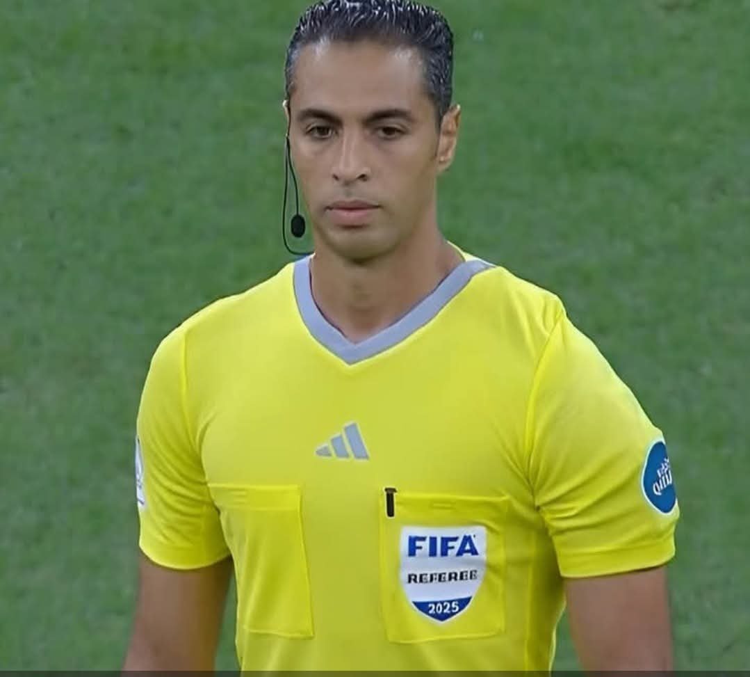 طاقم تحكيم مصري يُدير مباراة إتحاد العاصمة و أولمبيك أسفي بالكونفدرالية الأفريقية 1