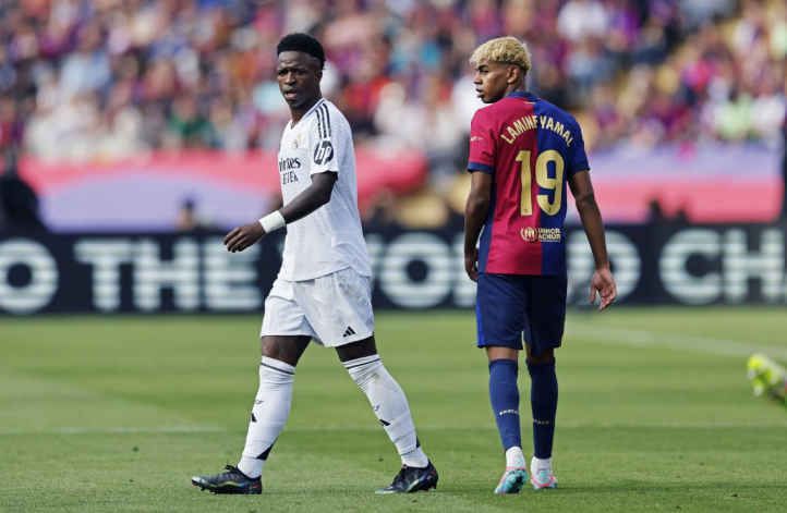 فينيسيوس يتضامن مع يامال ضد العنصرية في الملاعب 1