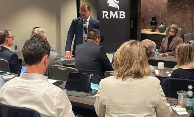 وزير المالية.. فى حوار مفتوح مع عدد من المستثمرين الدوليين نظمه بنك ««RMB بواشنطن 1