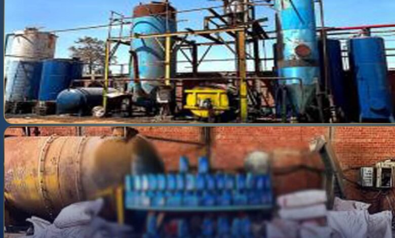 مصنع بير السلم يضخ زيوت سيارات مغشوشة.. سقوط المتهمين بـ109 طن مواد بترولية 1