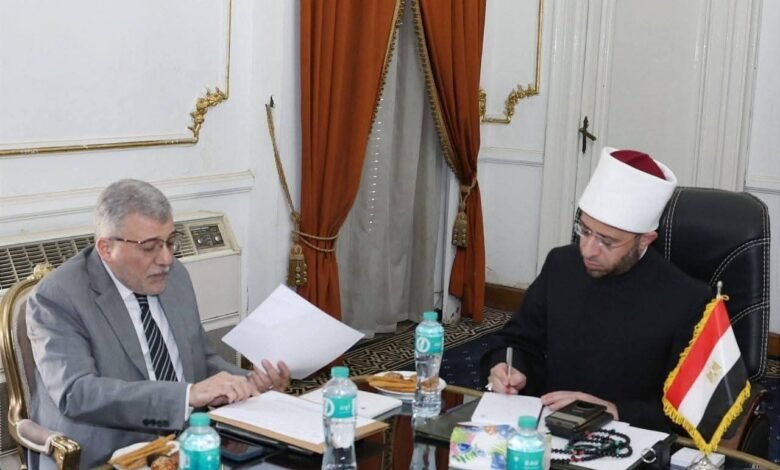 وزير الأوقاف يعقد اجتماعًا استراتيجيًا لتنمية موارد الوقف وتعظيم استثماراته 1