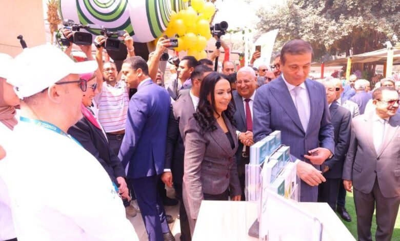 وزيرة التضامن الاجتماعي تفتتح فعاليات معرض "ديارنا زهور الربيع" بالمتحف الزراعي المصري 1