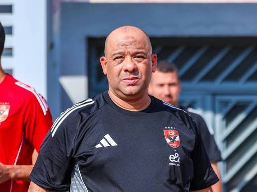 وليد صلاح الدين يُطالب لاعبي الأهلي بتفادي الكروت لأهمية المباريات المقبلة 1