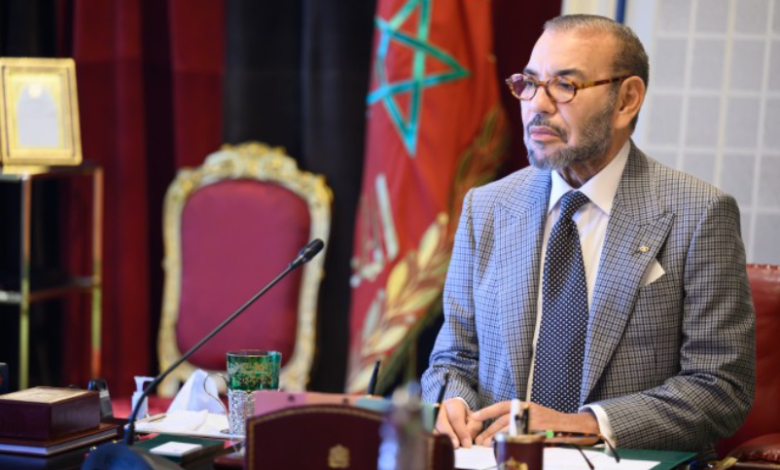 جلالة الملك يهنئ المتسلقة العالمية نوال صفنضلة على إنجاز قمم الهيمالايا 1