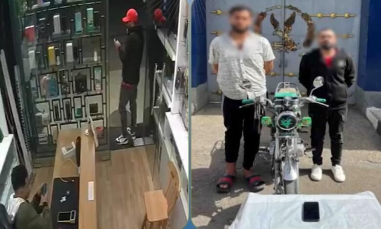 فيديو السرقة يقود للمتهمين.. ضبط لصين سرقا هاتفاً محمولاً بالإسكندرية 1