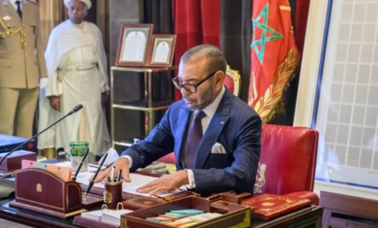 جلالة الملك يشيد بعناصر الأمن الوطني ويثمن قيادة عبد اللطيف حموشي 1