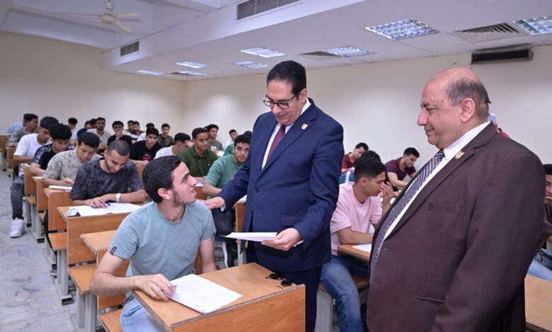 رئيس جامعة القاهرة يتابع انتظام امتحانات الفصل الدراسي الثاني 1