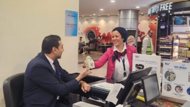 مطار القاهرة الدولي يحتفل بعيد الأضحي المبارك مع الركاب 4