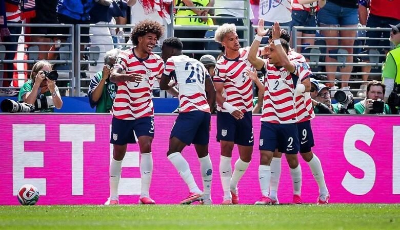 أمريكا تحجز مقعدها بالأدوار الأقصائية لكأس العالم بفوزها على أستراليا بثنائية نظيفة 1