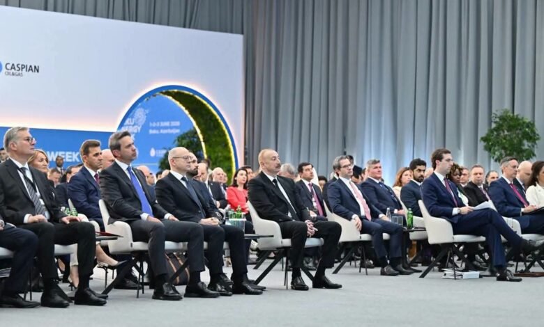 "وزير البترول" يمثل مصر في افتتاح أسبوع باكو للطاقة بأذربيجان 1