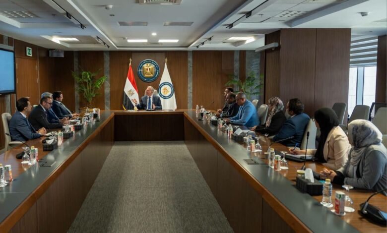 "وزير البترول" يبحث عودة FMC القبرصية للتنقيب عن الذهب بإستثمارات 20 مليون دولار 1