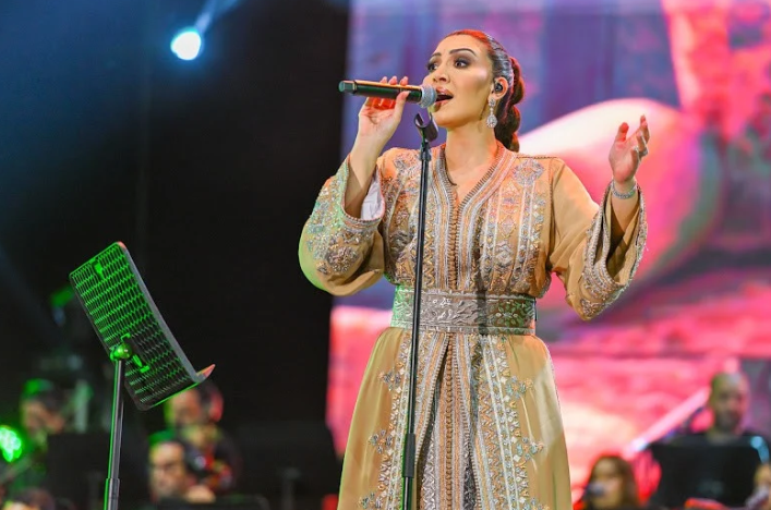 تفاعل جماهيري كبير مع سهرة أسماء لمنور بالرباط في موازين 1