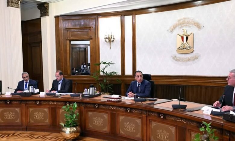 مدبولي يتابع توفير احتياجات الدولة من المنتجات البترولية 1