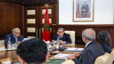 اجتماع مجلس الحكومة للمصادقة على قرارات الدعم الاجتماعي المباشر وتعديل رسوم الاستيراد