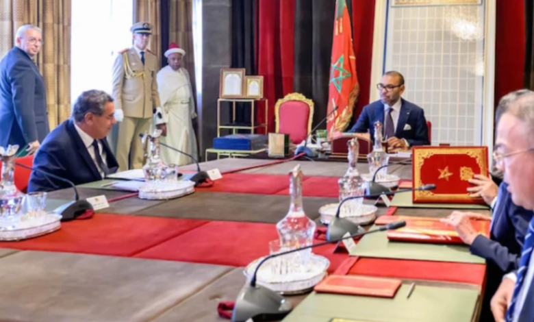 القصر الملكي بتطوان حيث من المرتقب عقد مجلس وزاري هام قبل احتفالات عيد العرش