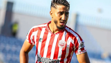 صورة للاعب شمس الدين قنيديل بعد أن الرجاء يحسم أولى صفقات الصيف لتعزيز الدفاع