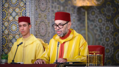 صورة ملكية توضح كيف خطاب العرش المجيد يكرس المغرب كقوة اقتصادية صاعدة