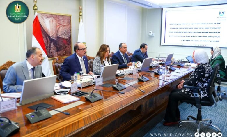 "التنمية المحلية والبيئة" تنتهي من مقابلة 375 متقدمًا لاختيار أفضل الكفاءات 1