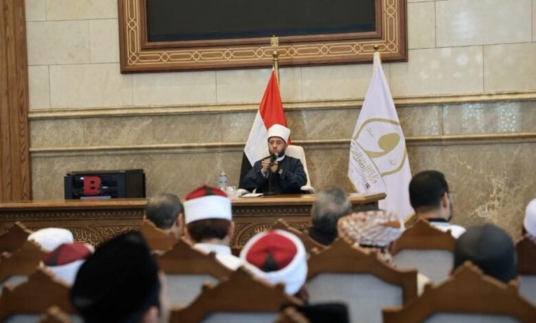 وزير الأوقاف لخريجي المنحة الدولية: أنتم سفراء المنهج الأزهري الوسطي إلى العالم.. وتكريم 76 طالبًا من 7 دول بمسجد مصر 1