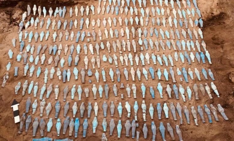 اكتشاف أثري مذهل في المنوفية.. 560 تمثال أوشابتي ودفنات غامضة تكشف أسرار المصريين القدماء 1