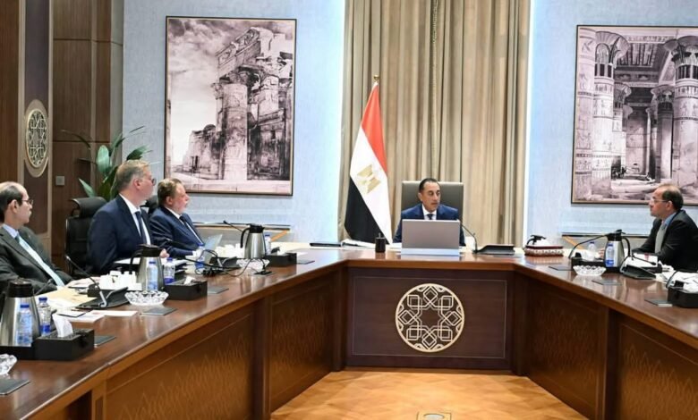 رئيس الوزراء يتابع جهود زيادة المخزون الاستراتيجي من المنتجات البترولية 1
