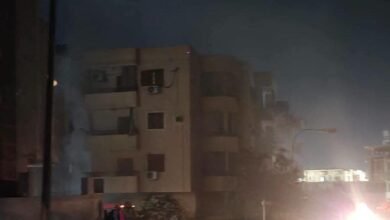 السيطرة على حريق هائل داخل مخزن بمدينة العبور دون خسائر بشرية 80