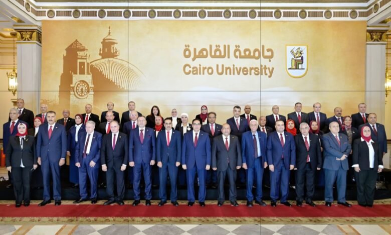 مجلس جامعة القاهرة يوافق على تقديم منح دراسية لأوائل الثانوية العامة ويؤكد مواصلة دعم المتفوقين واستقطاب المتميزين 1