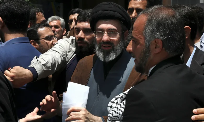 الإعلان الإيراني عن ظهور مجتبى خامنئي بعد غياب طويل
