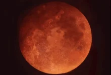 خسوف القمر الأحمر