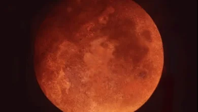خسوف القمر الأحمر