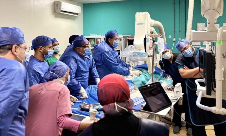 هيئة الرعاية الصحية تُدخل تكنولوجيا منظمات ضربات القلب اللاسلكية ضمن خدماتها التخصصية.. ونجاح زراعة «Leadless Pacemaker» بمجمع الإسماعيلية الطبي 1
