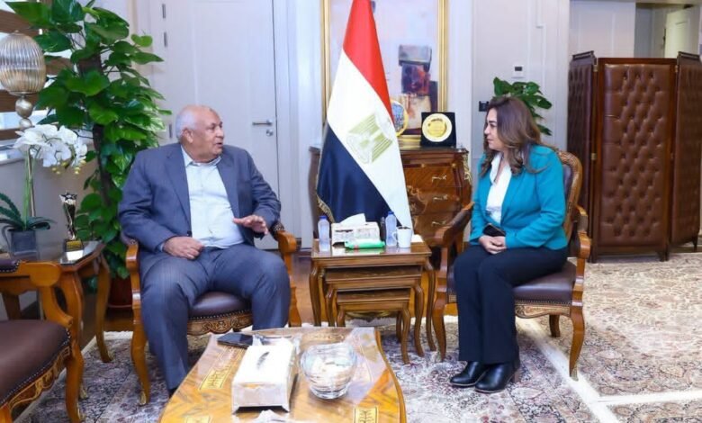 وزيرة التنمية المحلية والبيئة تتابع مشروعات الخطة الاستثمارية ومنظومة المخلفات وملفات التصالح والتقنين بمطروح 1