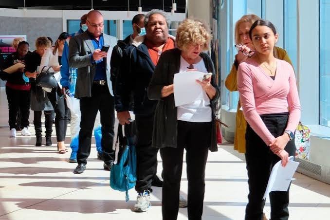 تصاعد بطالة الشباب عالمياً وتأثير الذكاء الاصطناعي على سوق العمل