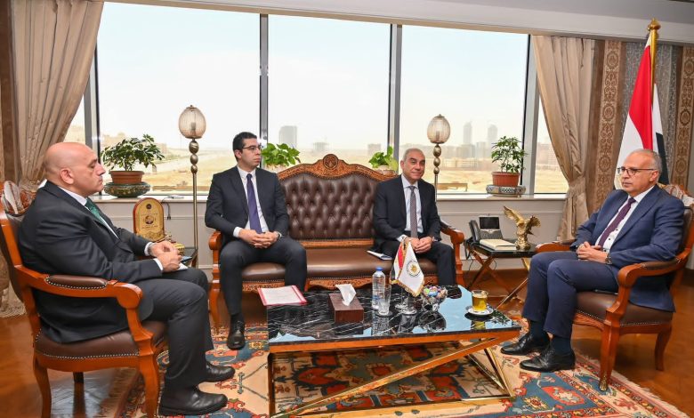 وزير الري يبحث مع رئيس «الاستعلامات» تعزيز الرسائل الإعلامية لقضايا المياه محليًا ودوليًا 1