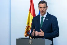 إسرائيل تهاجم سانشيز