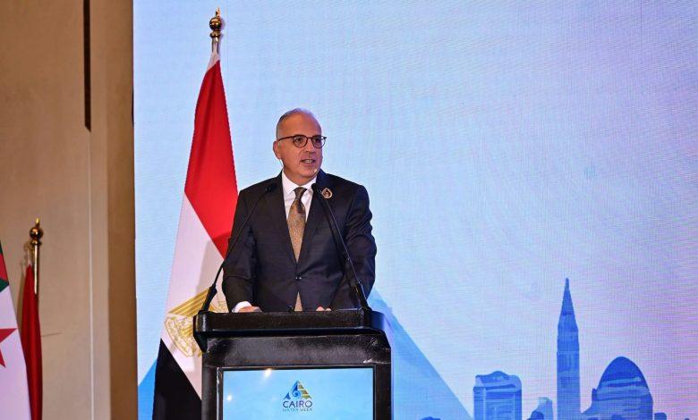 السيسي يطلق رسالة مصر للعالم من أسبوع القاهرة للمياه.. سويلم: «نهر واحد وحوض واحد ومستقبل واحد» والذكاء الاصطناعي يدخل إدارة ترعة الإسماعيلية 1