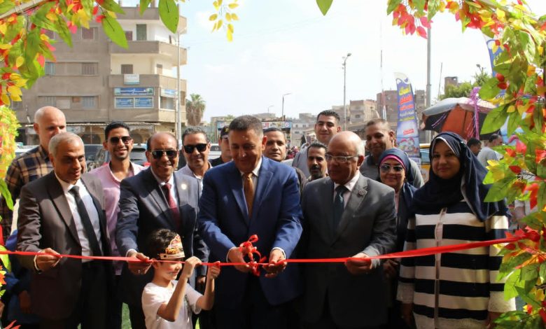 محافظ القليوبية يفتتح معرضاً للسلع الغذائية بأسعار مخفضة بالخانكة 1