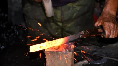 الخامات المعدنية